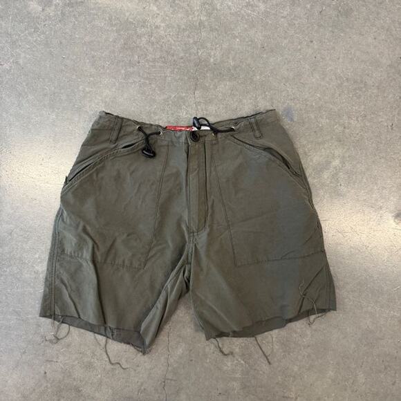 Vintage Y2K Hiking Green Cargo Mid Rise Utility Cut-Off Shorts Nature Small - Picture 1 of 5